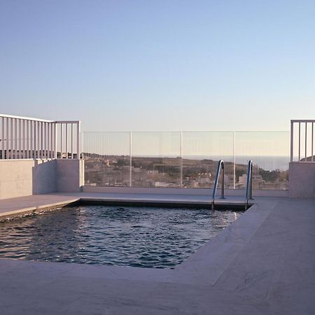 Anici Crt Penthouse 4 - With Private Rooftop Pool Victoria Extérieur photo