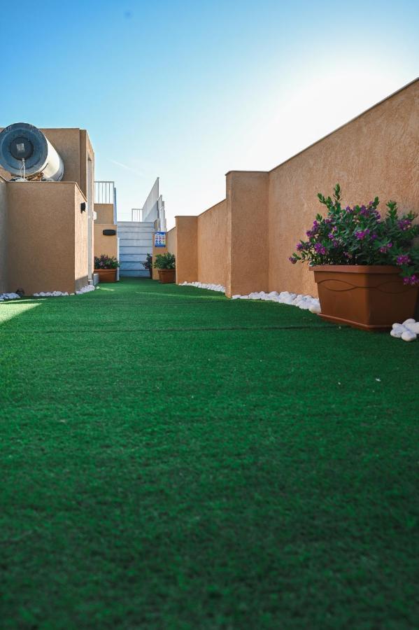 Anici Crt Penthouse 4 - With Private Rooftop Pool Victoria Extérieur photo