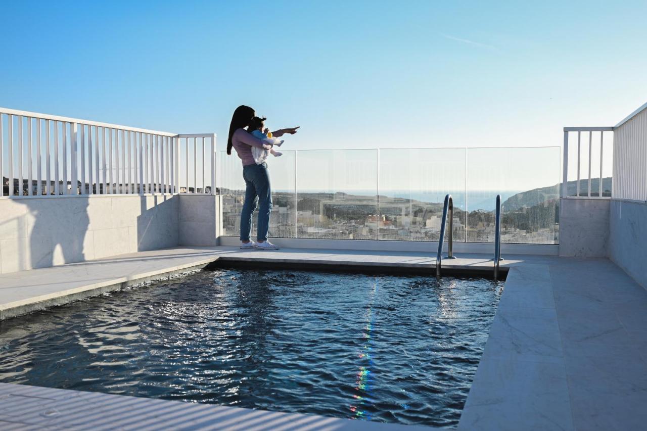 Anici Crt Penthouse 4 - With Private Rooftop Pool Victoria Extérieur photo