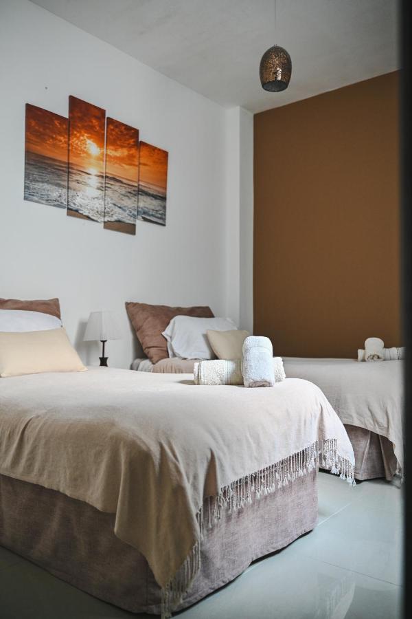 Anici Crt Penthouse 4 - With Private Rooftop Pool Victoria Extérieur photo